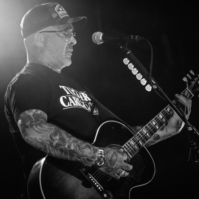 Aaron Lewis at Cove At River Spirit